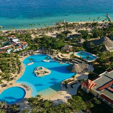 Viva Wyndham Dominicus Beach