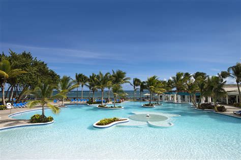 Bay Gardens Beach Resort & Spa