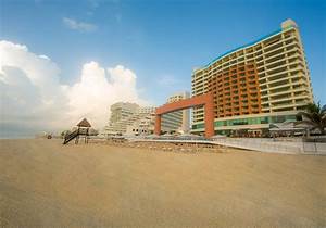 Beach Palace Cancun