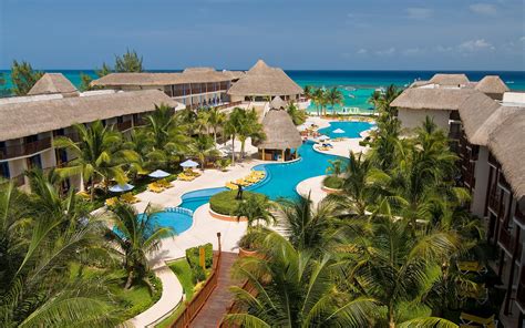 Coco Reef Resort and Spa