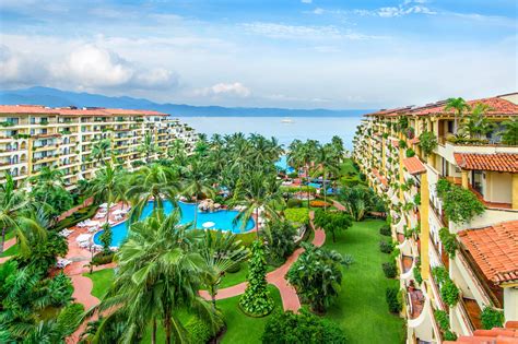 Crown Paradise Golden Resort Puerto Vallarta