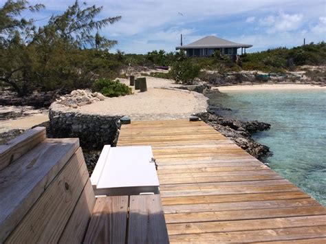 Fowl Cay Resort