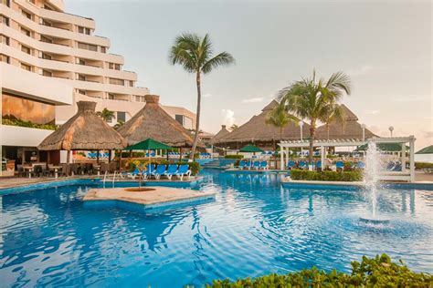 GR Solaris Cancun