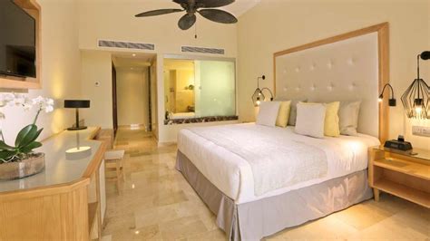 Grand Palladium Colonial Resort & Spa