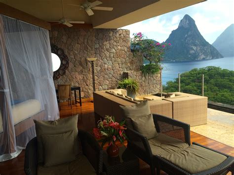 Jade Mountain Resort