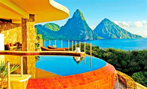 Jade Mountain Resort