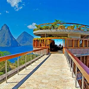 Jade Mountain Resort