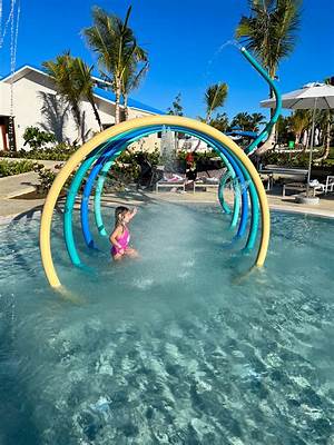 Margaritaville Island Reserve Cap Cana Wave - Family-friendly