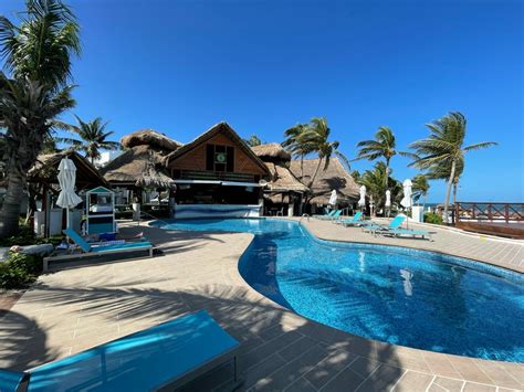 Margaritaville Island Reserve Riviera Cancun by Karisma