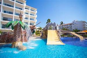Marival Emotions Resort and Suites