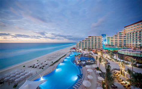 Park Royal Beach Cancun Hotel