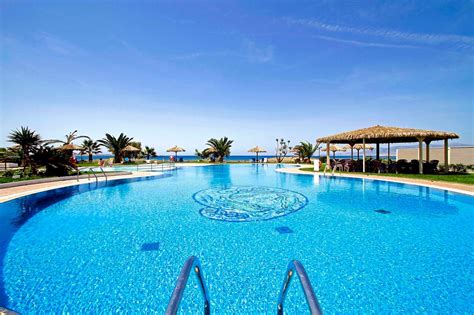 Plaza Pelicanos Grand Beach Resort