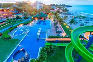 Royal Decameron Golf, Beach Resort & Villas