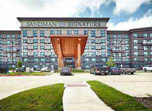 Sandman Signature Edmonton Downtown Hotel