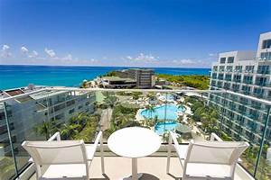 Sonesta Maho Beach Resort, Casino & Spa