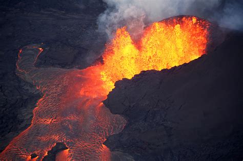 Volcano Lodge & Springs