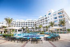 Wyndham Alltra Cancun