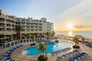 Wyndham Alltra Cancun